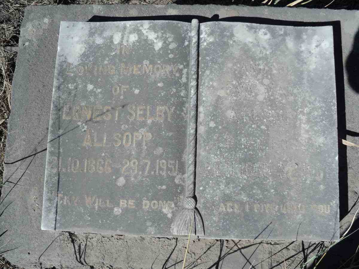 Gravestone of Ernest Selby Allsopp and Eva Mary (Foss) Allsopp
