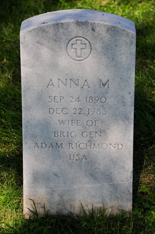 Gravestone of Anna (Pagenstecher) Richmond